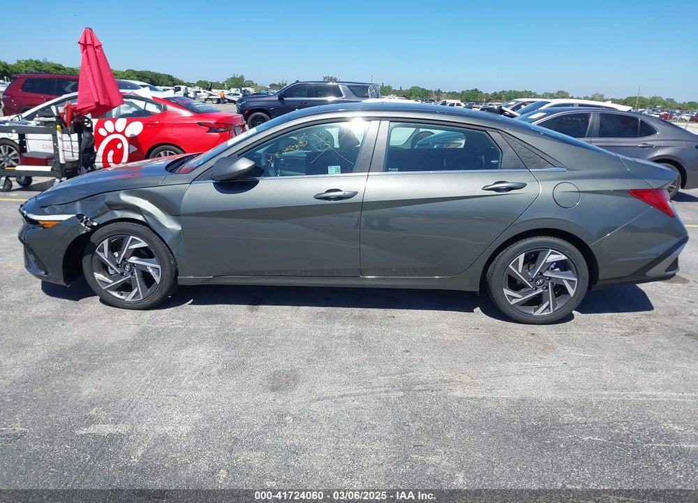 2025 HYUNDAI ELANTRA VIN: KMHLS4DG4SU933283