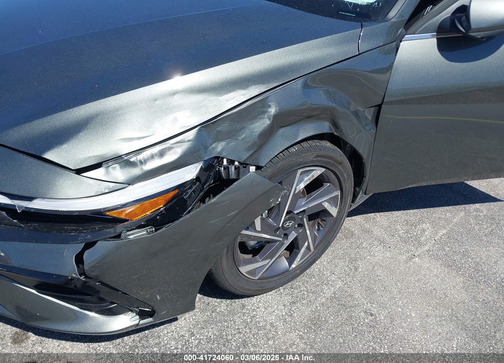 2025 HYUNDAI ELANTRA VIN: KMHLS4DG4SU933283