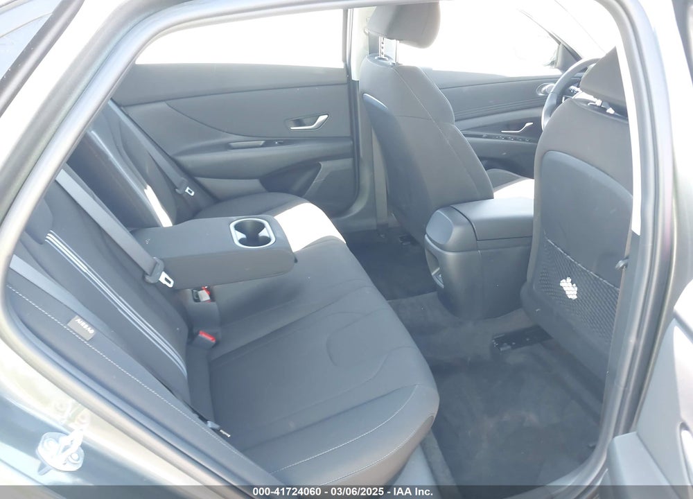 2025 HYUNDAI ELANTRA VIN: KMHLS4DG4SU933283