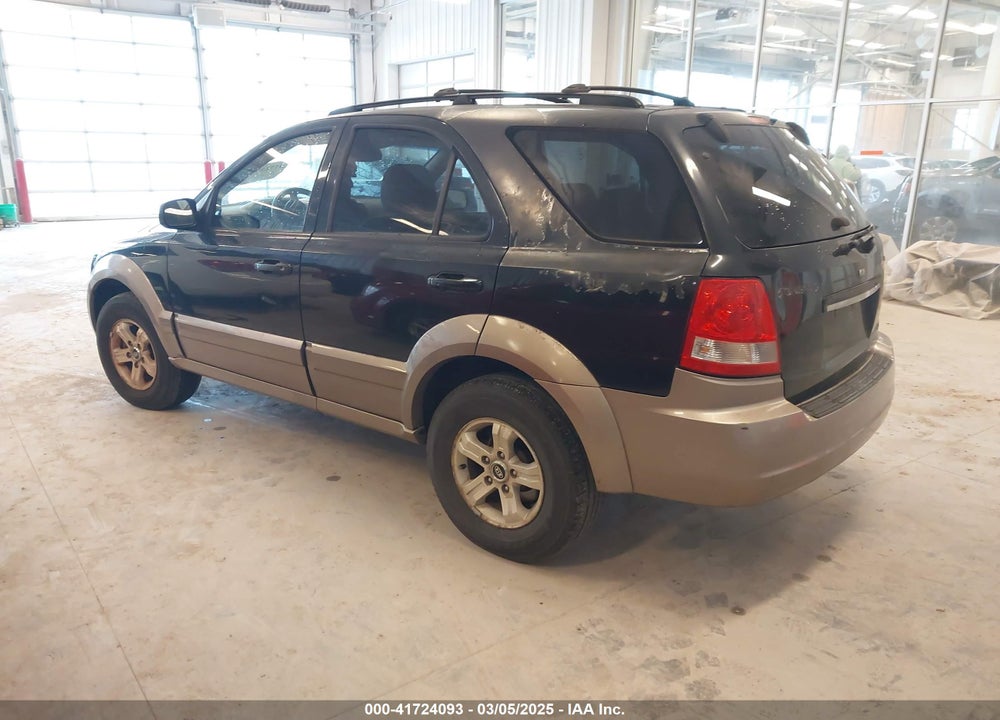 2005 KIA SORENTO VIN: KNDJC733755447560