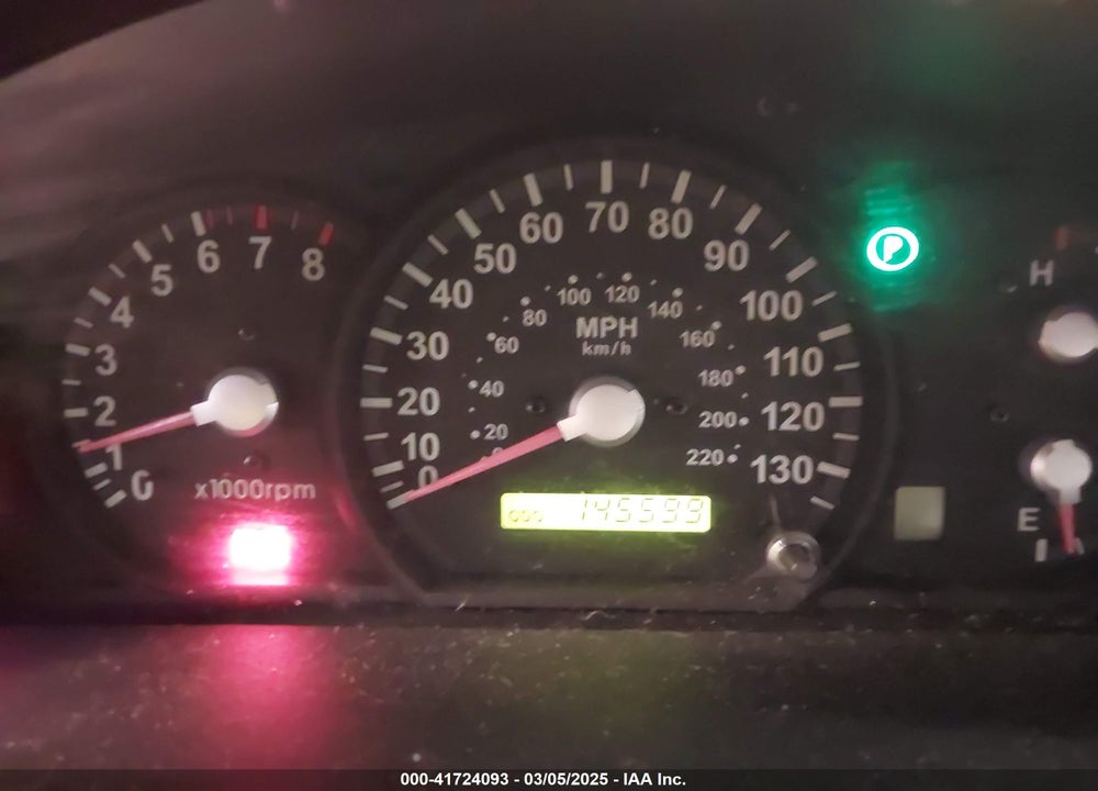 2005 KIA SORENTO VIN: KNDJC733755447560
