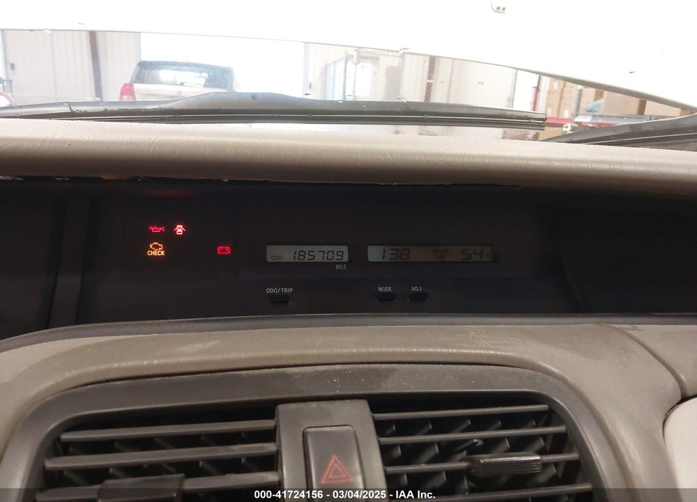 2001 TOYOTA AVALON XL VIN: 4T1BF28B81U162103