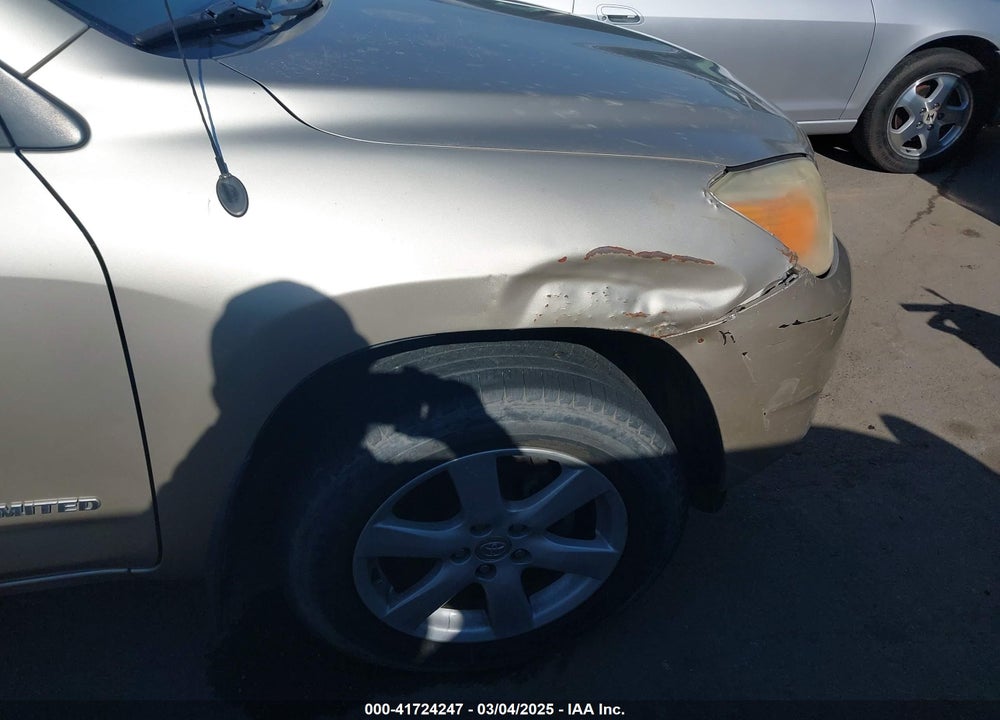 2006 TOYOTA RAV4 LIMITED VIN: JTMBD31V165020911