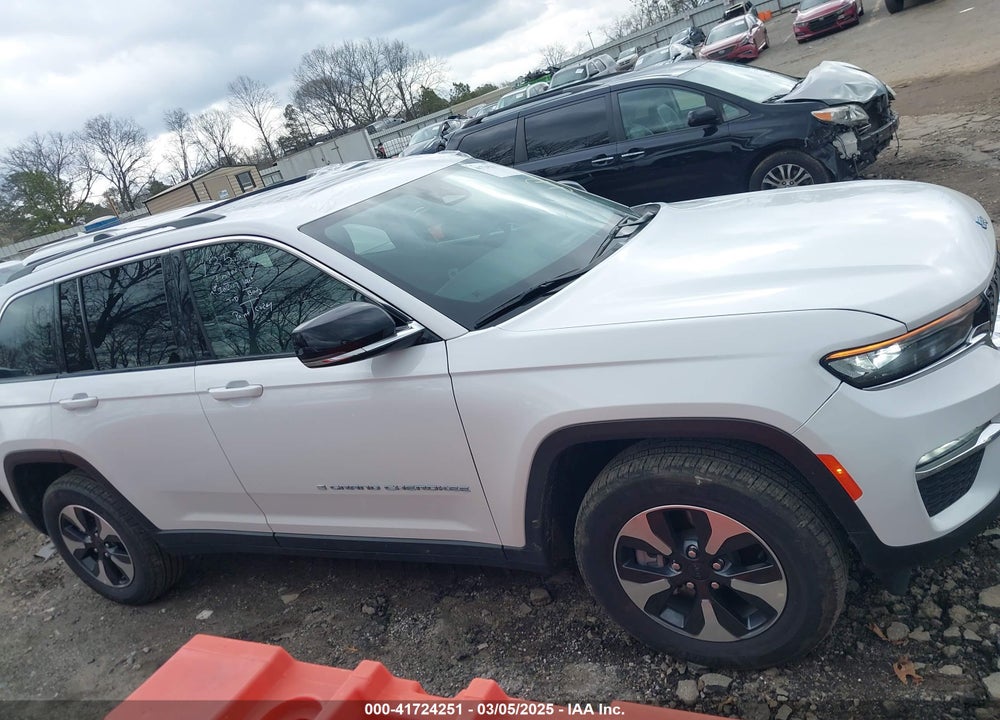 2024 JEEP GRAND CHEROKEE 4XE VIN: 1C4RJYB69RC720946