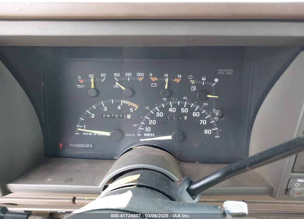 1993 CHEVROLET SUBURBAN C1500 VIN: 1GNEC16KXPJ362585