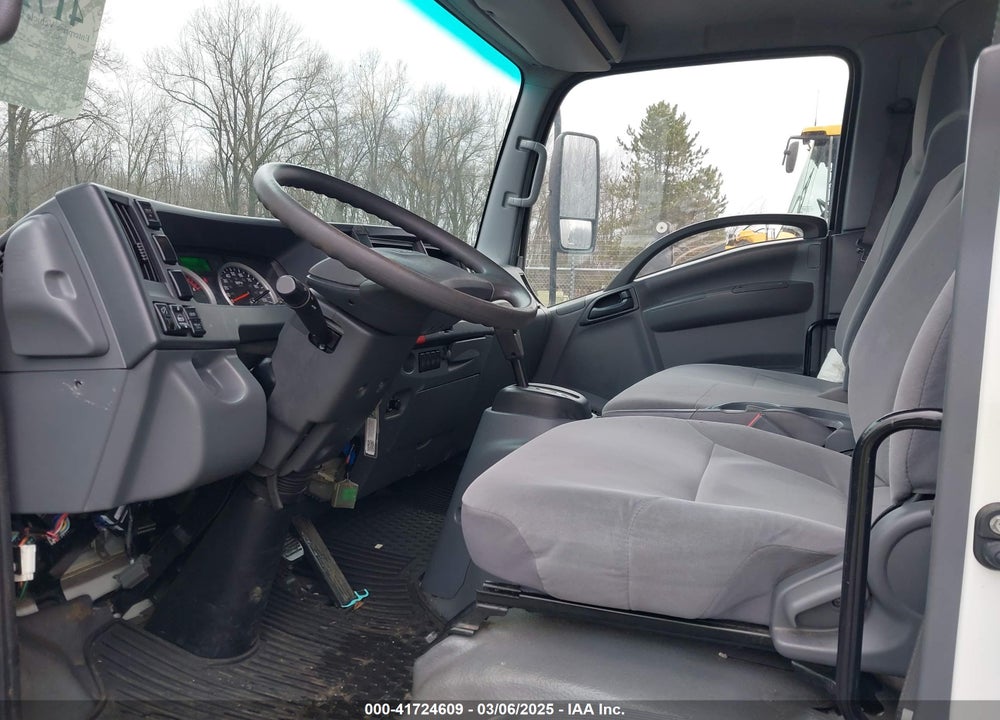 2022 ISUZU NPR XD VIN: JALC4W164N7K01369