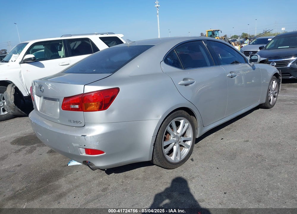 2007 LEXUS IS 250 VIN: JTHBK262072042642
