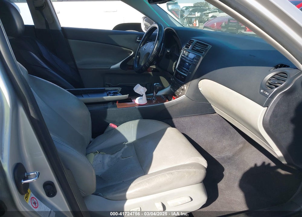 2007 LEXUS IS 250 VIN: JTHBK262072042642