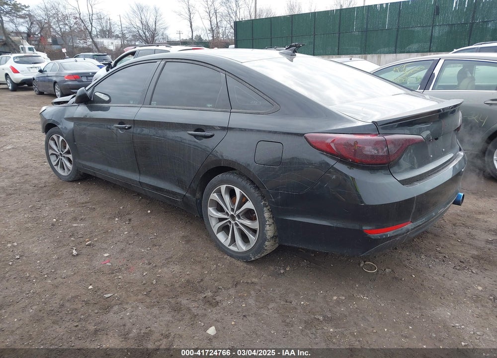 2015 HYUNDAI SONATA VIN: 5NPE24AF0FH222138