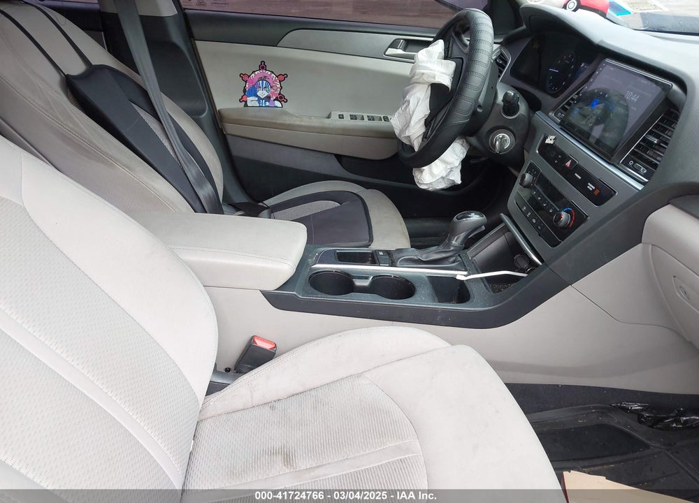 2015 HYUNDAI SONATA VIN: 5NPE24AF0FH222138