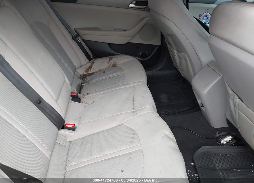 2015 HYUNDAI SONATA VIN: 5NPE24AF0FH222138