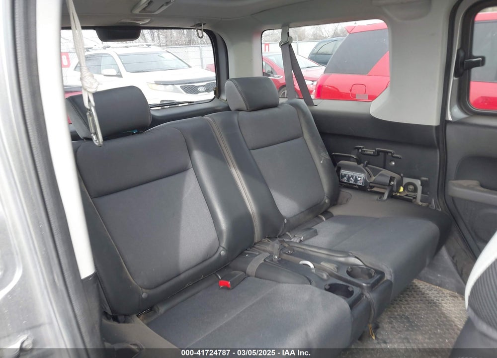 2005 HONDA ELEMENT VIN: 5J6YH28605L005716