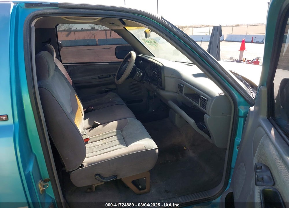 1996 DODGE RAM 1500 VIN: 1B7HC16Y1TJ166118