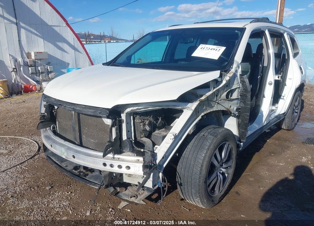 2018 HONDA PILOT VIN: 5FNYF6H57JB008572