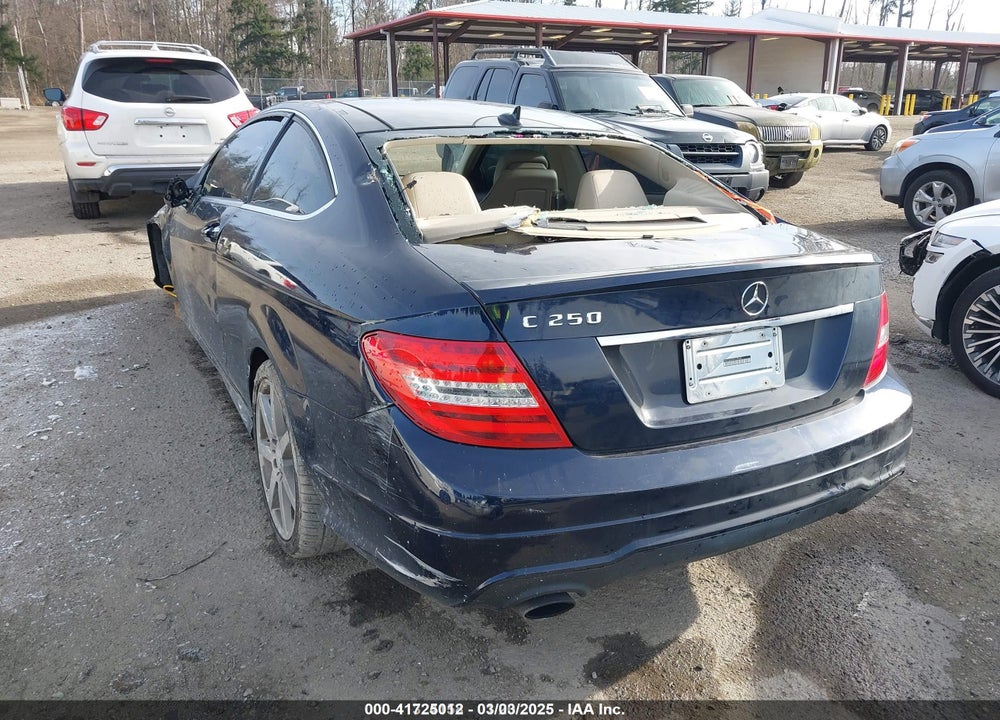 2014 MERCEDES-BENZ C 250 VIN: WDDGJ4HB7EG195043