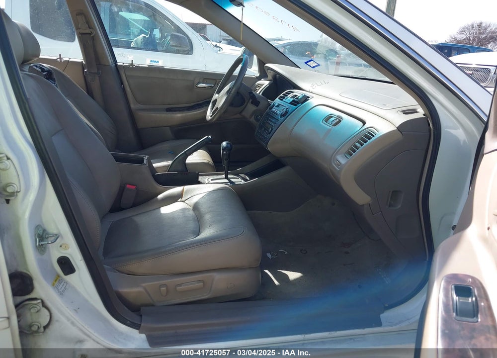 2002 HONDA ACCORD VIN: 1HGCG16582A084178