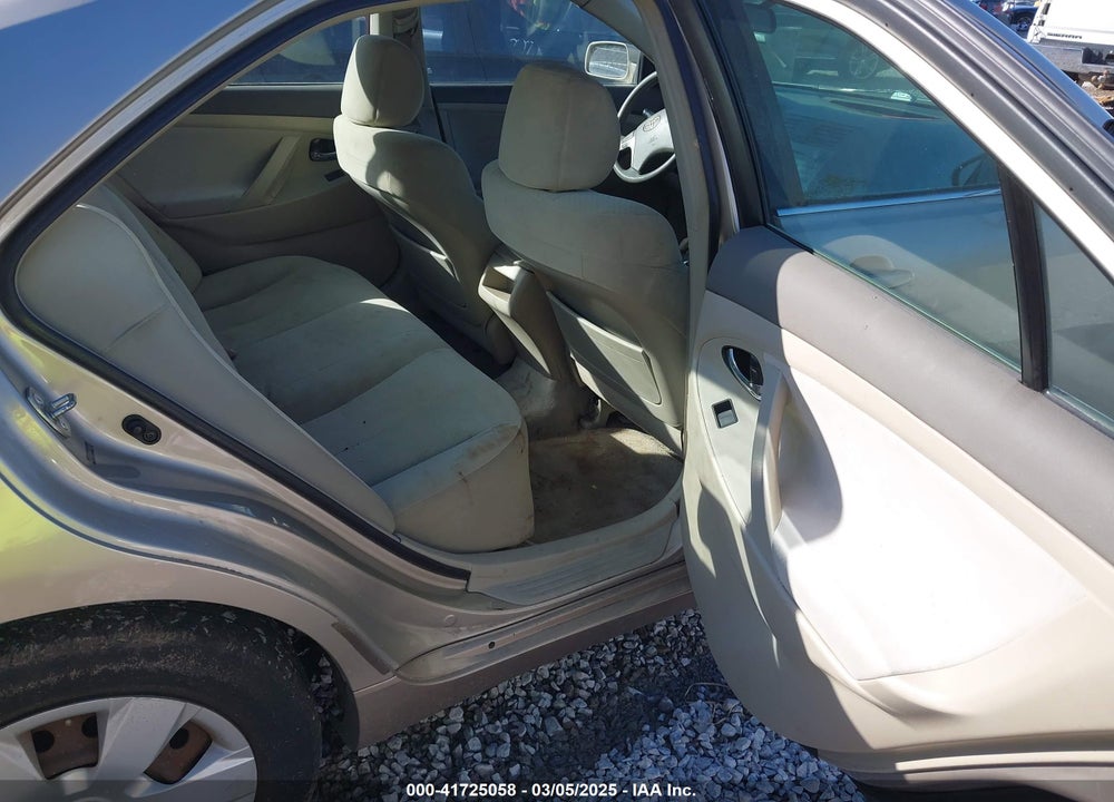 2009 TOYOTA CAMRY LE VIN: 4T1BE46K49U358102