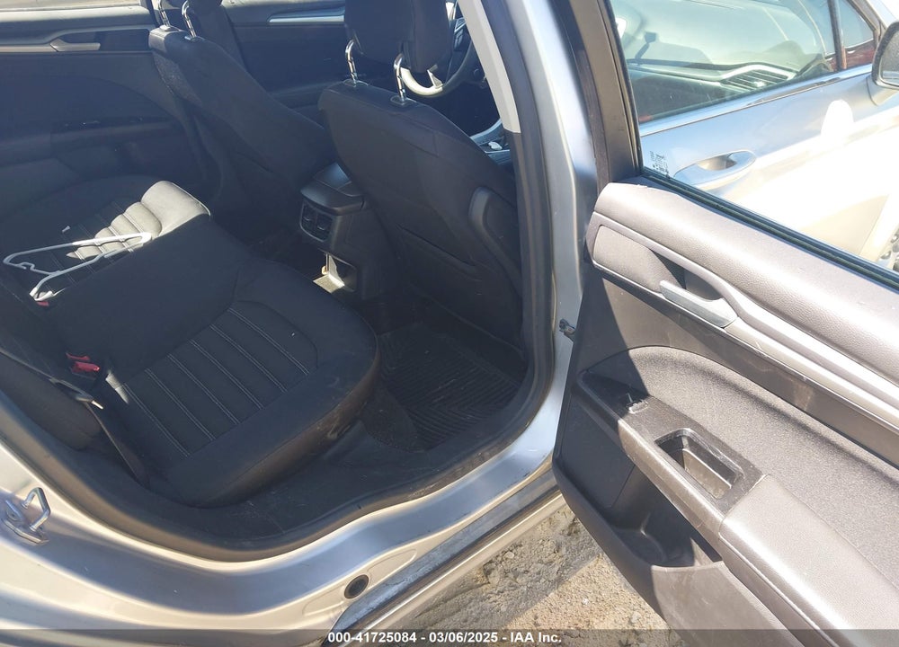 2014 FORD FUSION SE VIN: 1FA6P0H73E5364579