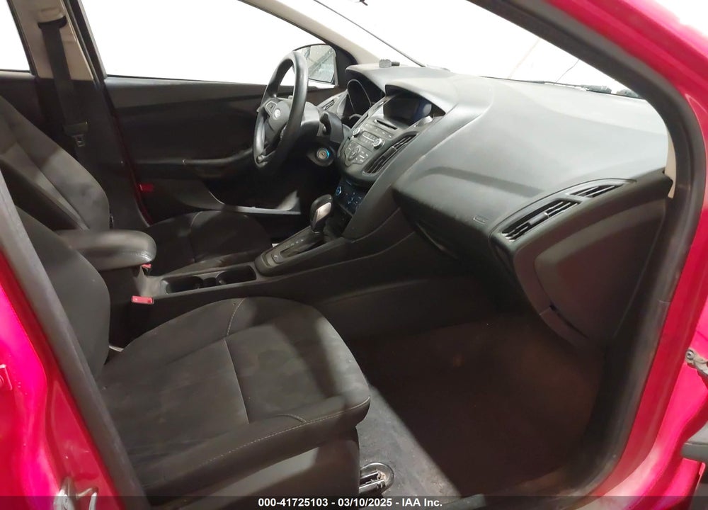2017 FORD FOCUS VIN: 1FADP3F25HL231838