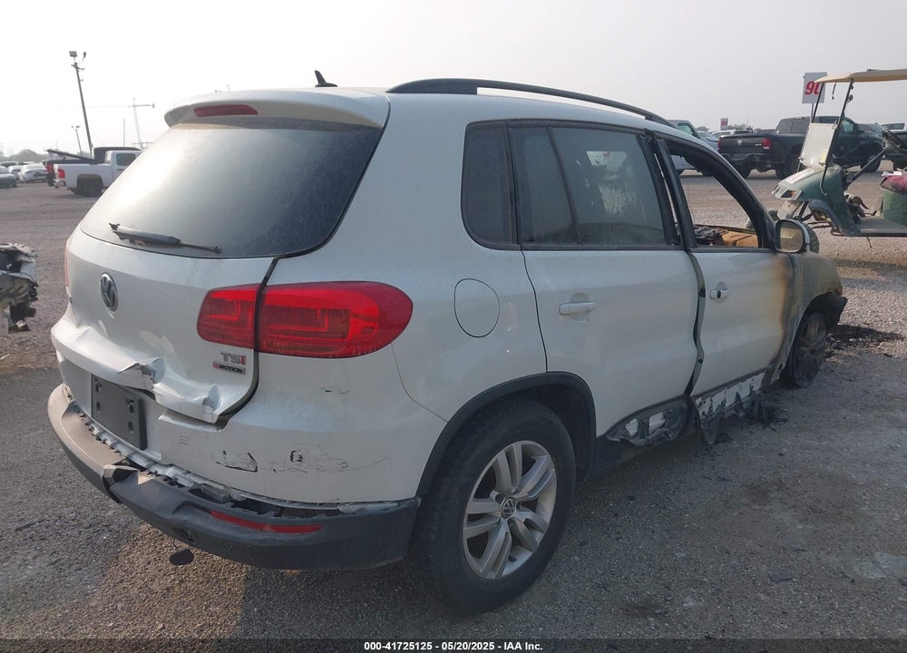 2016 VOLKSWAGEN TIGUAN S VIN: WVGBV7AX9GW547852