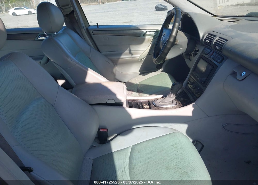 2004 MERCEDES-BENZ C 230 VIN: WDBRF40J14A549212