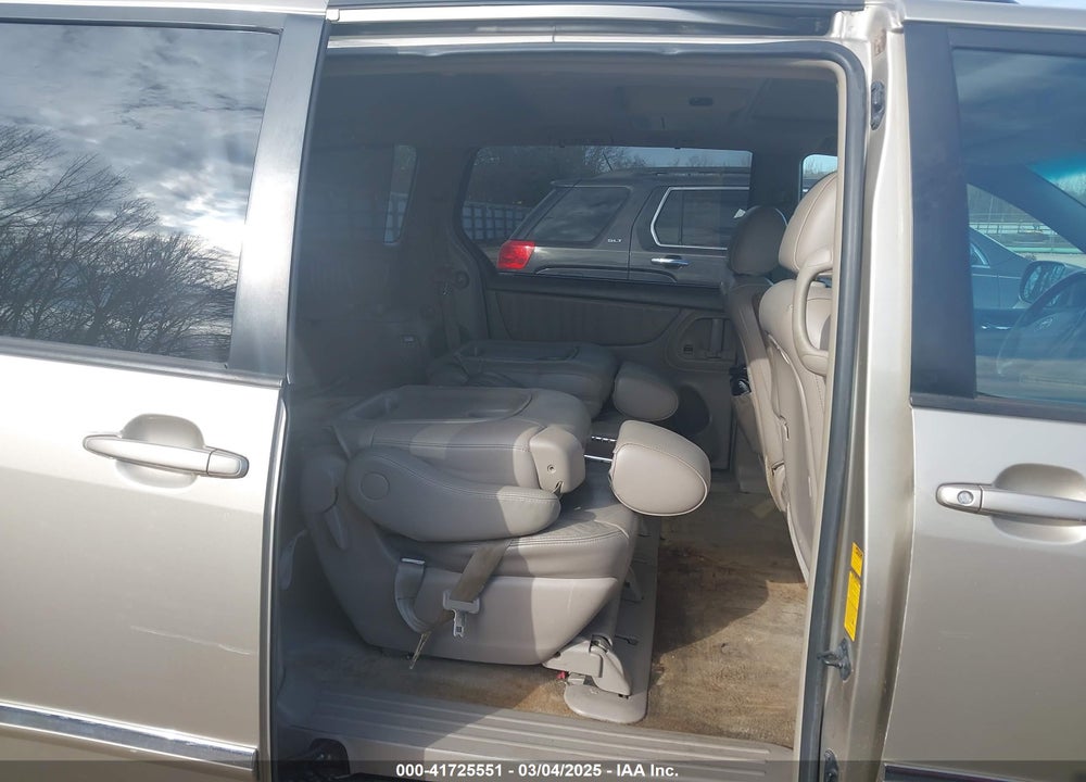 2006 TOYOTA SIENNA XLE LIMITED VIN: 5TDZA22C16S571350