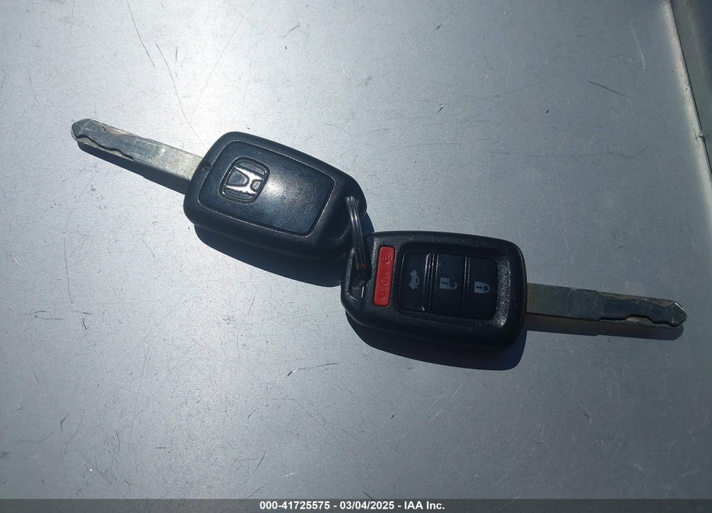 2014 HONDA CIVIC LX VIN: 19XFB2F59EE261712