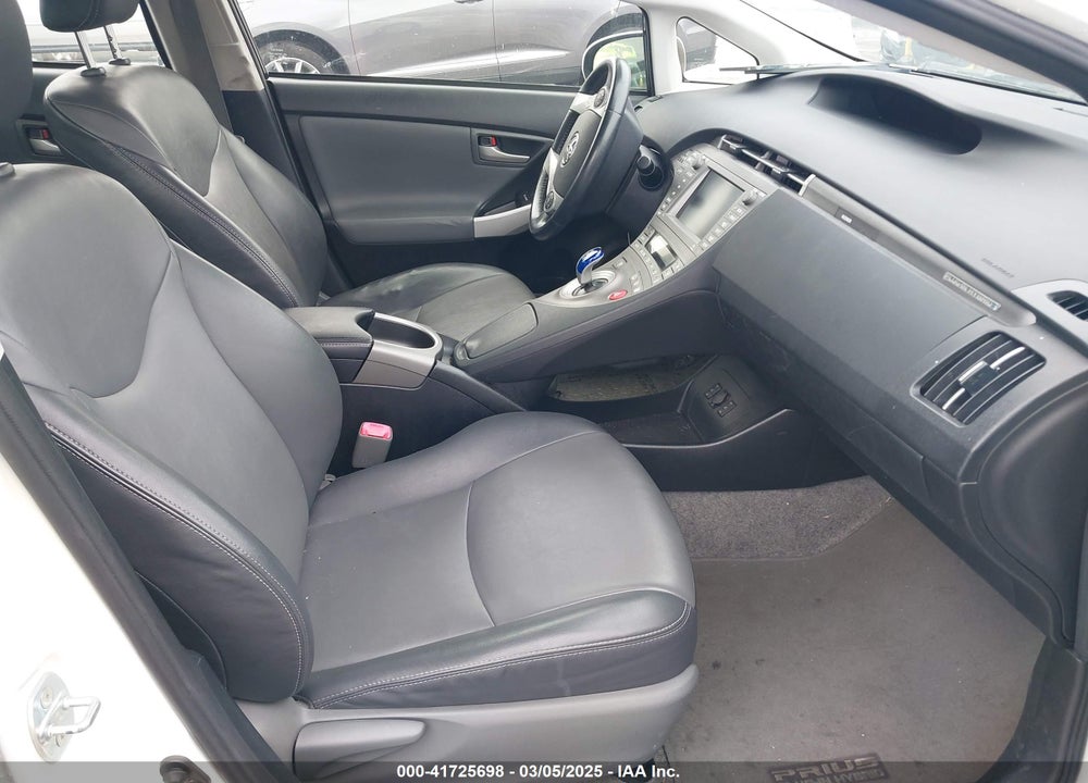 2013 TOYOTA PRIUS PLUG-IN VIN: JTDKN3DPXD3037290