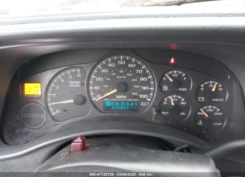 2002 CHEVROLET AVALANCHE 1500 VIN: 3GNEK13T82G322323