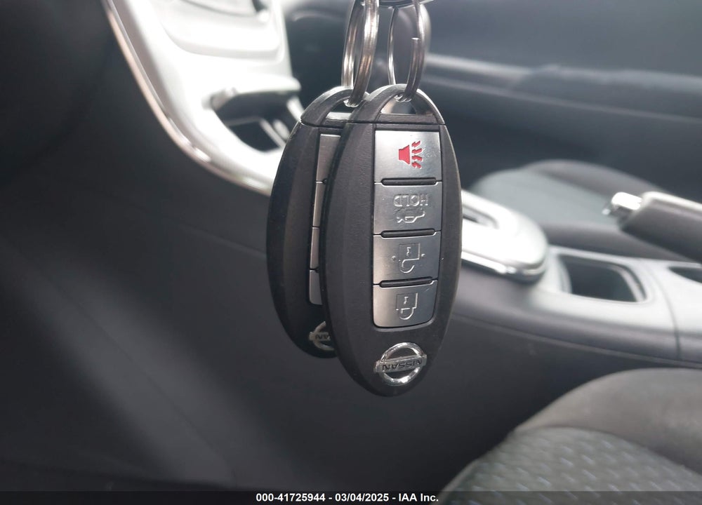 2014 NISSAN SENTRA SR VIN: 3N1AB7AP3EY341198