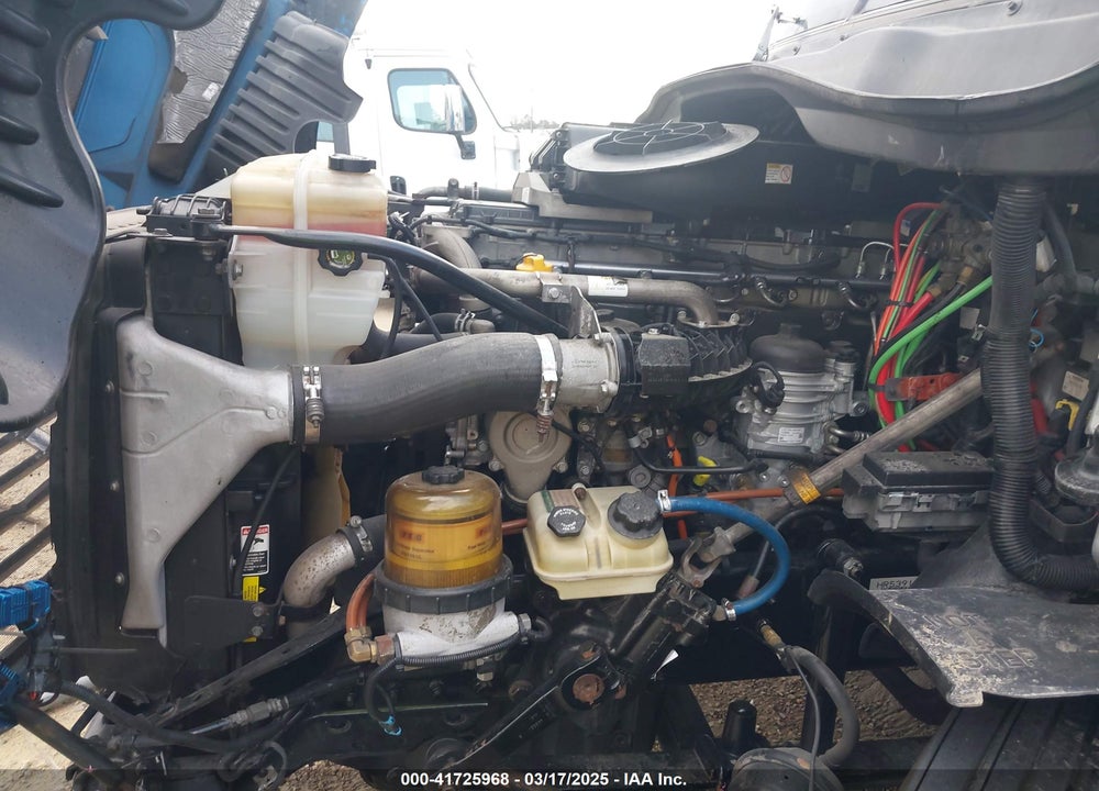 2017 FREIGHTLINER CASCADIA 125 --- VIN: 3AKJGLDR7HSHR5391