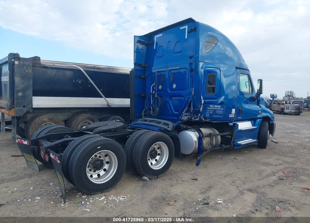 2017 FREIGHTLINER CASCADIA 125 --- VIN: 3AKJGLDR7HSHR5391