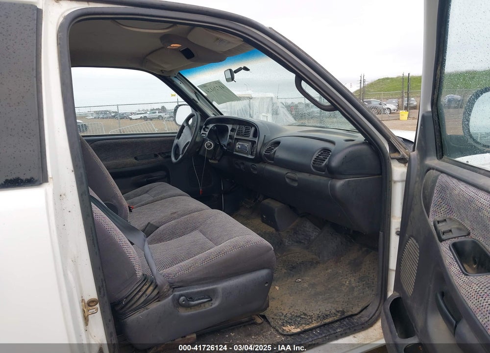 1998 DODGE RAM 1500 ST VIN: 3B7HC12Y8WM281764
