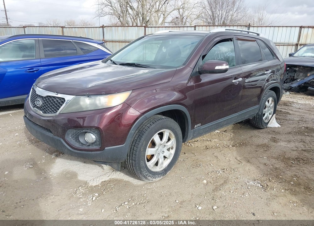 2011 KIA SORENTO VIN: 5XYKTDA11BG085202