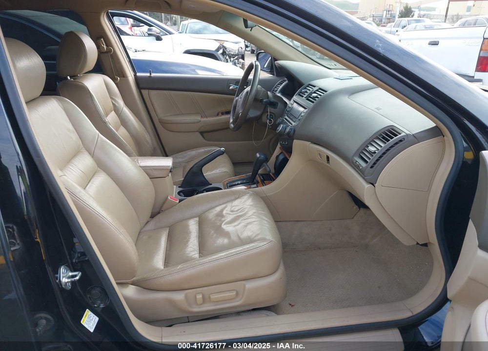 2004 HONDA ACCORD 3.0 EX VIN: 1HGCM66514A088405