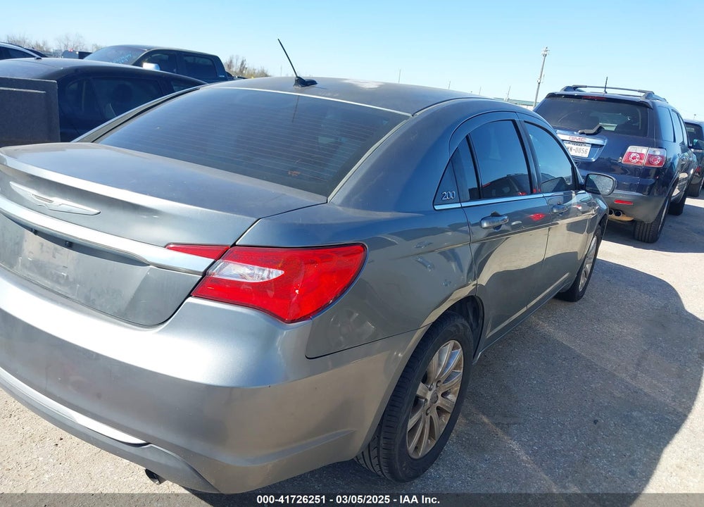 2013 CHRYSLER 200 VIN: 1C3CCBBB5DN575240