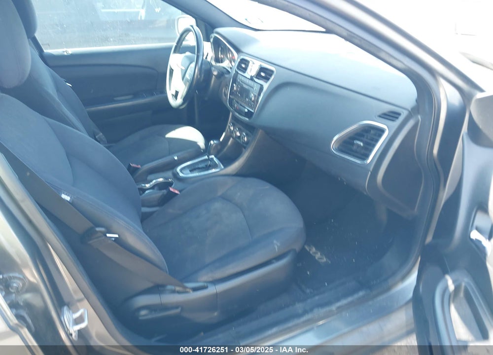 2013 CHRYSLER 200 VIN: 1C3CCBBB5DN575240
