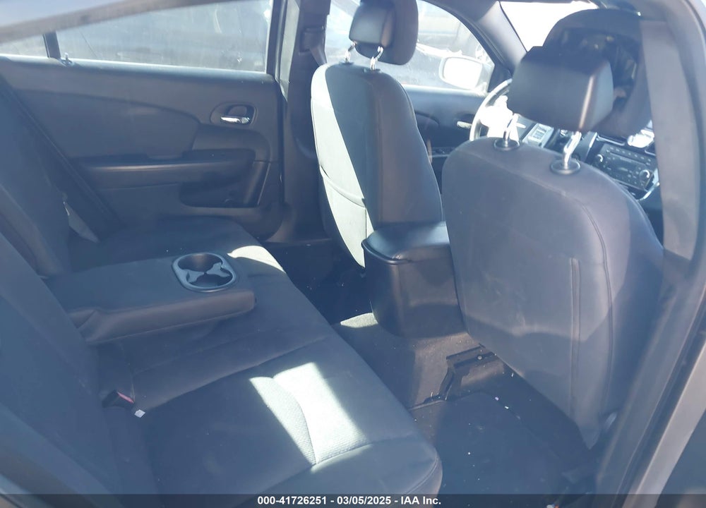 2013 CHRYSLER 200 VIN: 1C3CCBBB5DN575240