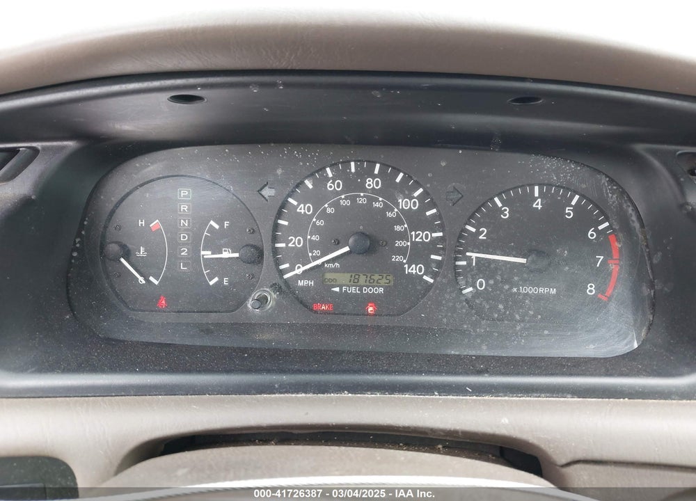 2001 TOYOTA CAMRY LE VIN: 4T1BG22K11U802464