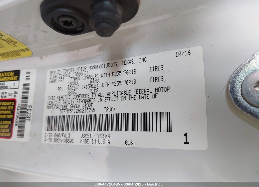 2017 TOYOTA TUNDRA SR 5.7L V8 VIN: 5TFNY5F12HX215765