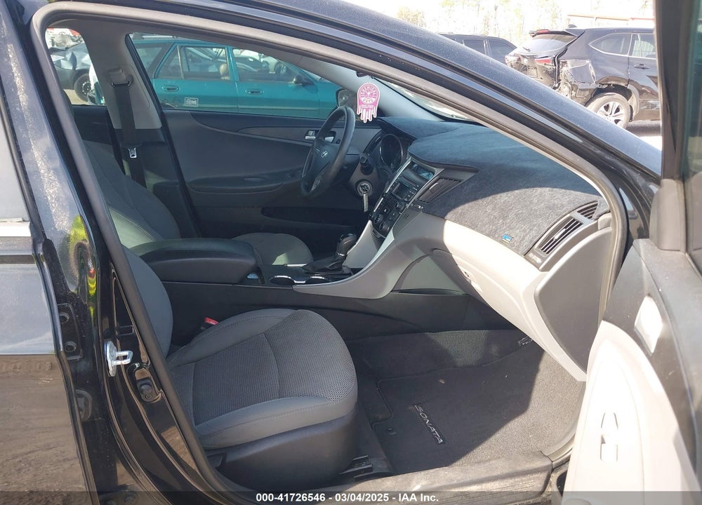 2014 HYUNDAI SONATA GLS VIN: 5NPEB4AC2EH818758