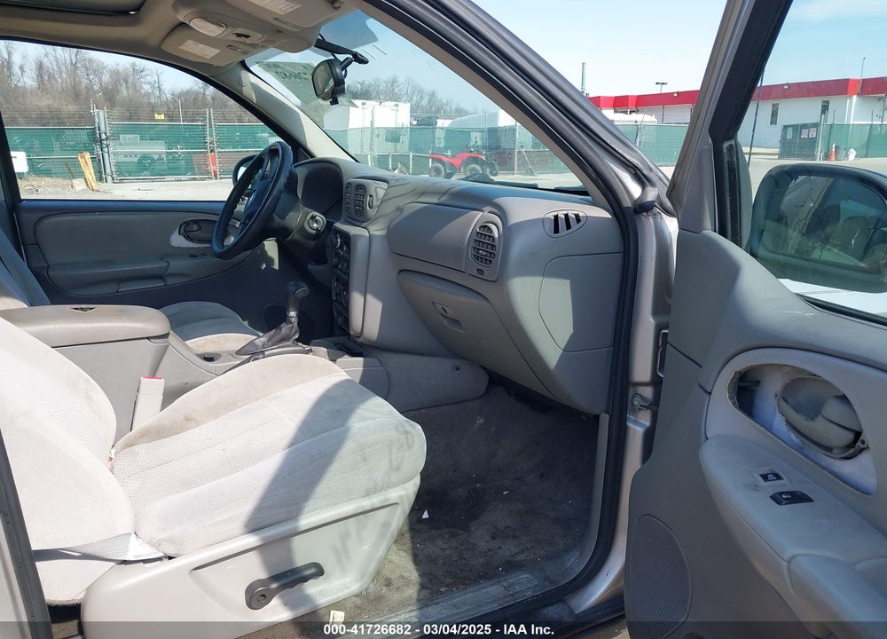 2008 CHEVROLET TRAILBLAZER VIN: 1GNDS13S882228009