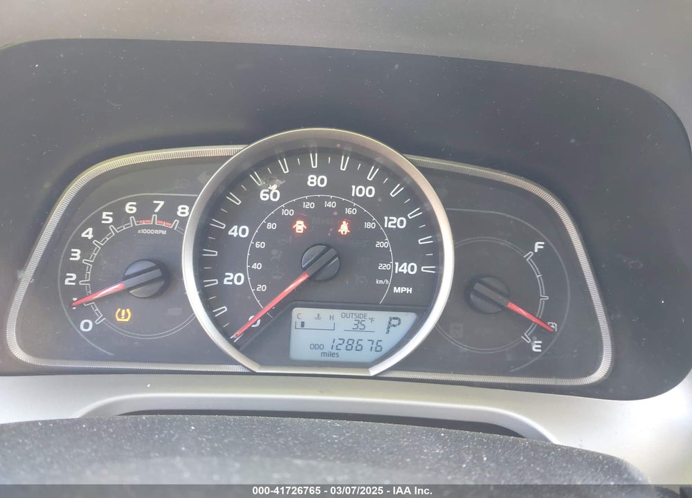 2015 TOYOTA RAV4 XLE VIN: 2T3RFREV5FW256198