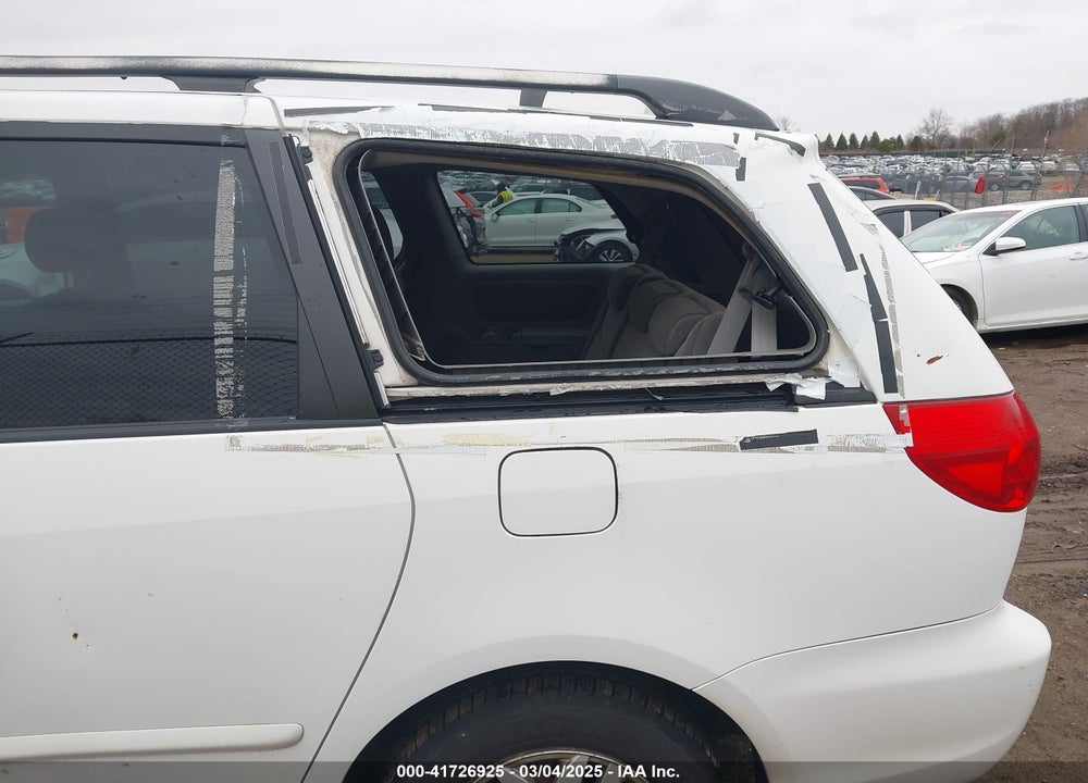 2008 TOYOTA SIENNA LE VIN: 5TDZK23C88S153625