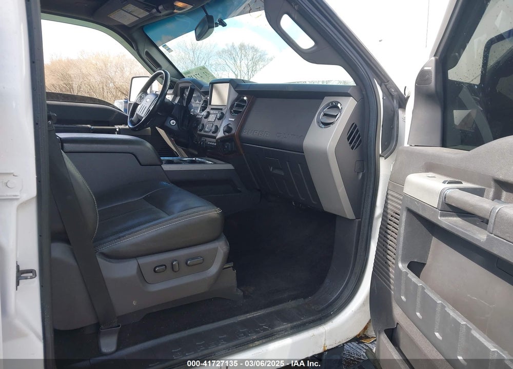 2015 FORD F-250 LARIAT VIN: 1FT7W2B61FEB63021