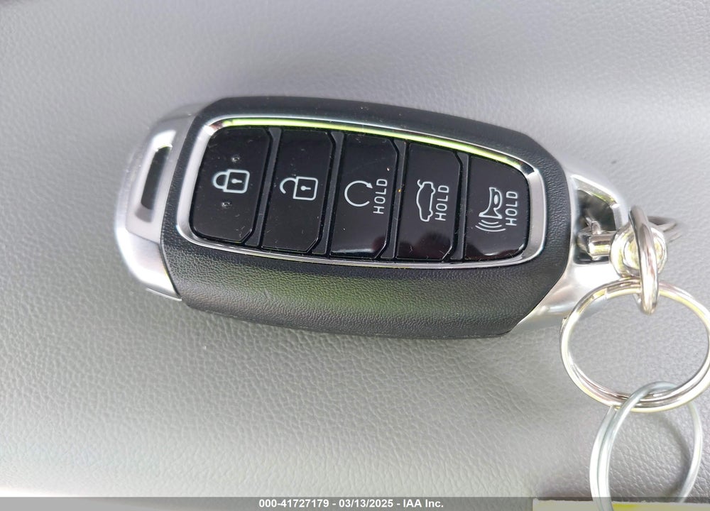 2023 HYUNDAI ELANTRA VIN: KMHLM4AG4PU633183