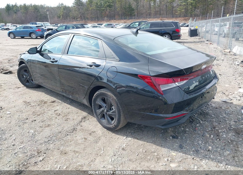 2023 HYUNDAI ELANTRA VIN: KMHLM4AG4PU633183