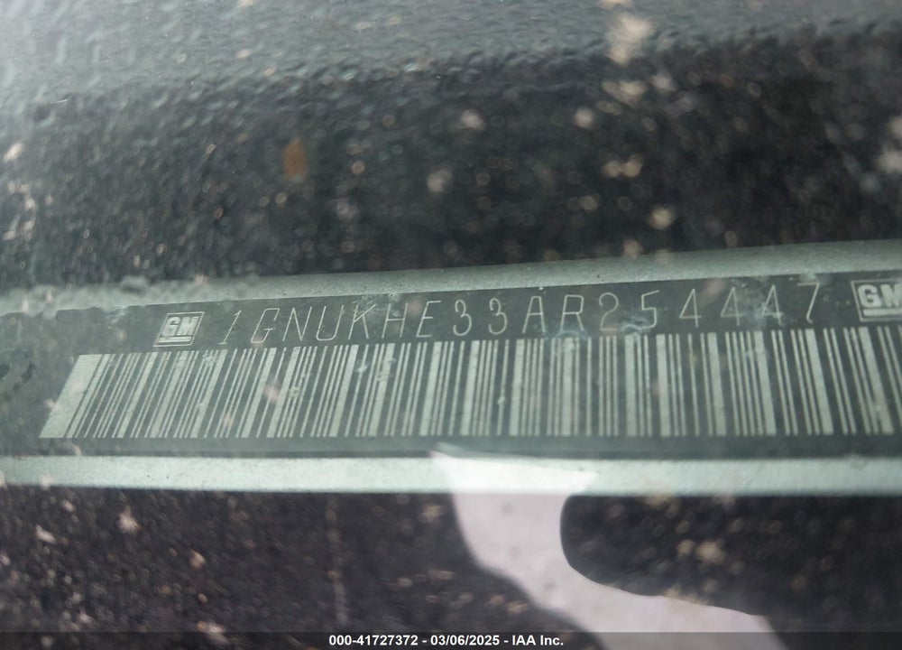 2010 CHEVROLET SUBURBAN 1500 VIN: 1GNUKHE33AR254447