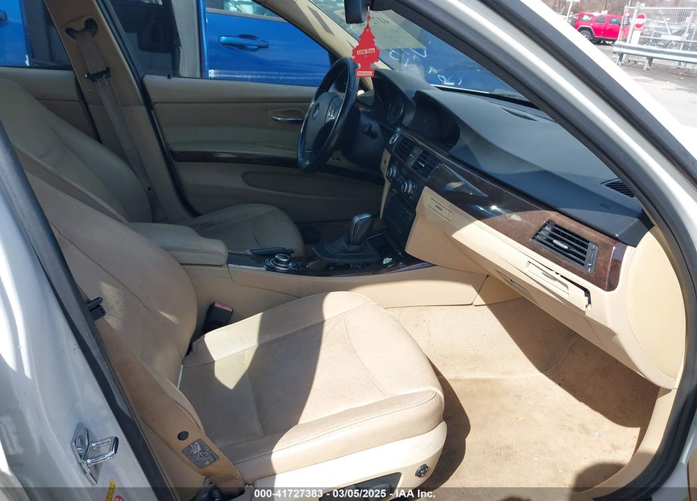 2009 BMW 328I VIN: WBAPH57589NL80448