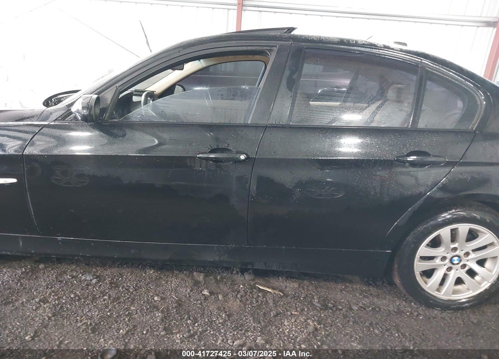 2007 BMW 328I VIN: WBAVA37597NL11104